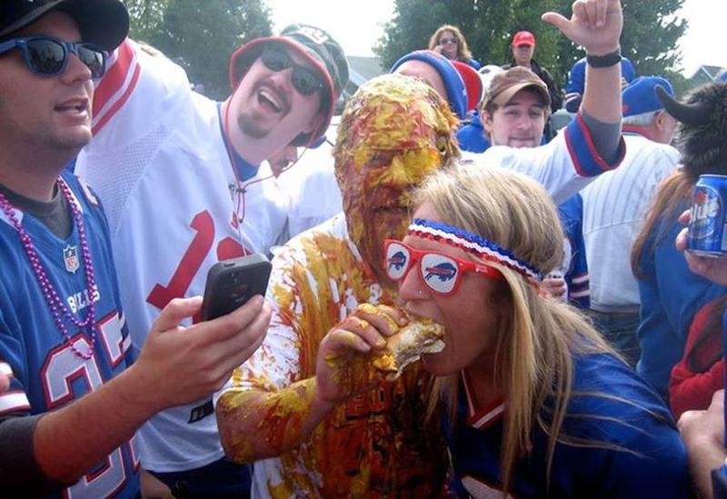 Illustration for article titled Bills Fans Remain A Glorious Mess